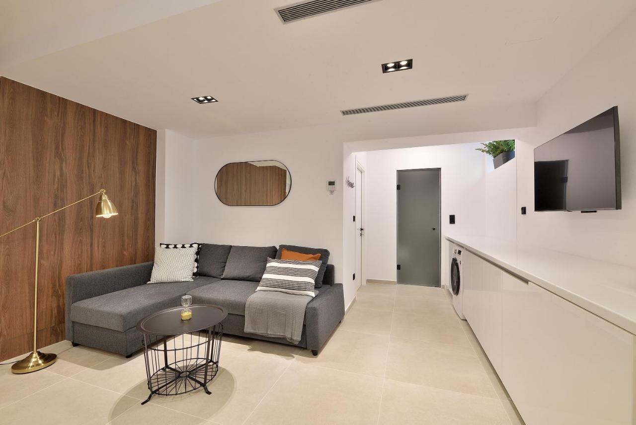 Phaedrus Living City Center Luxury Flat Skoufa Афины Экстерьер фото