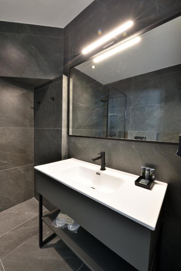 Phaedrus Living City Center Luxury Flat Skoufa Афины Экстерьер фото